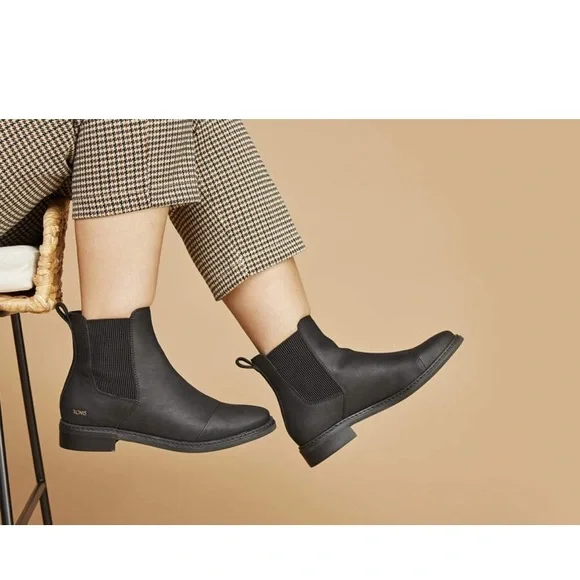 TOM’S Black Charlie Boot - Picture 3 of 7